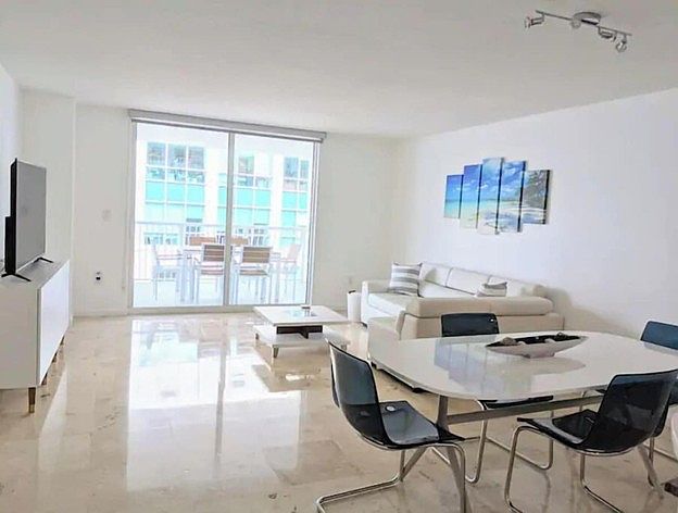 1st image of 816 NW 11th St APT 1106