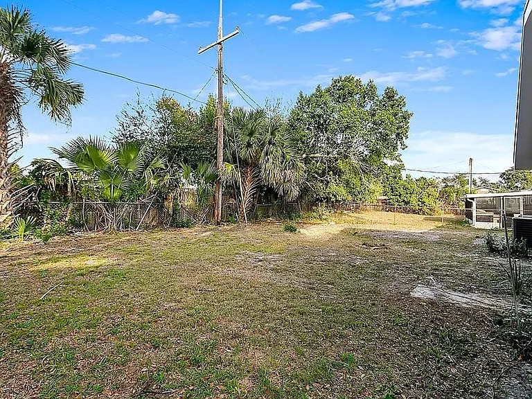 4823 Kathy Jo Ter — Photo 26