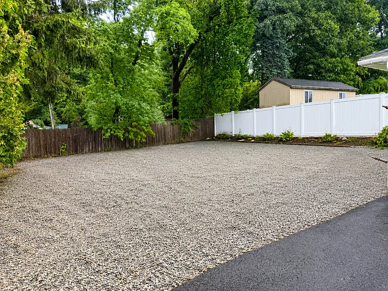 27 Nickerson Rd — Photo 2