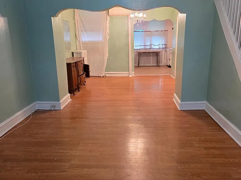2014 S 68th St — Photo 3