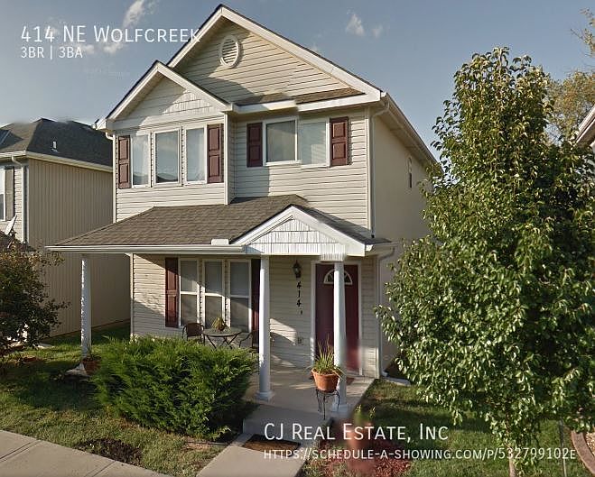 1st image of 414 NE Wolf Creek Dr