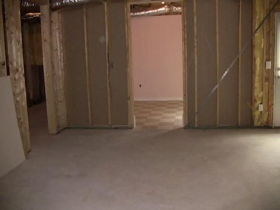 3rd image of 309 Northbrooke Ln