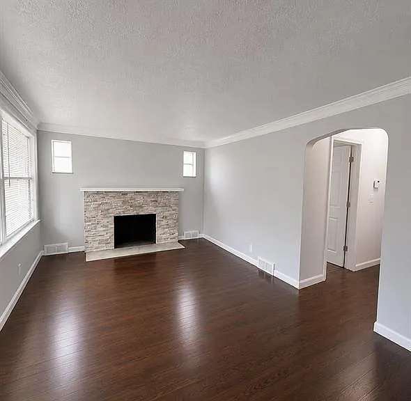 11867 Laing St — Photo 2
