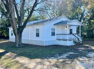 305 S 1st Ave, Hartford, AL 36344