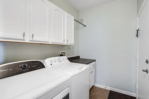 536 Minturn Ct NE Photo 1