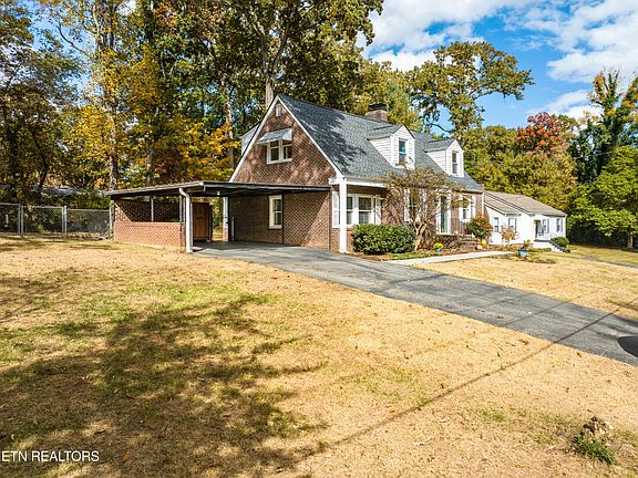 3rd image of 1119 Tapoco Ave