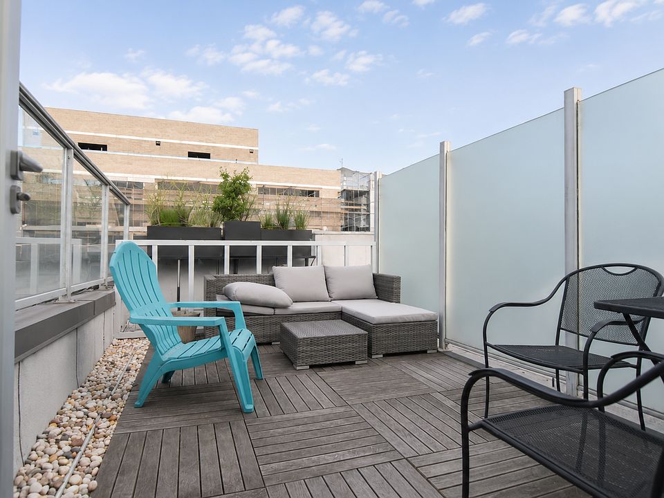 1st image of 139 Essex St APT 13
