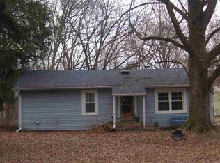 8677 Hayne Rd, Terre Haute, IN 47805