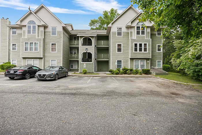 6716 Willowbrook Dr #7 — Photo 2