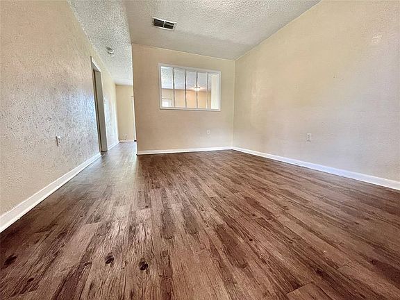 2nd image of 7219 Wren Cir