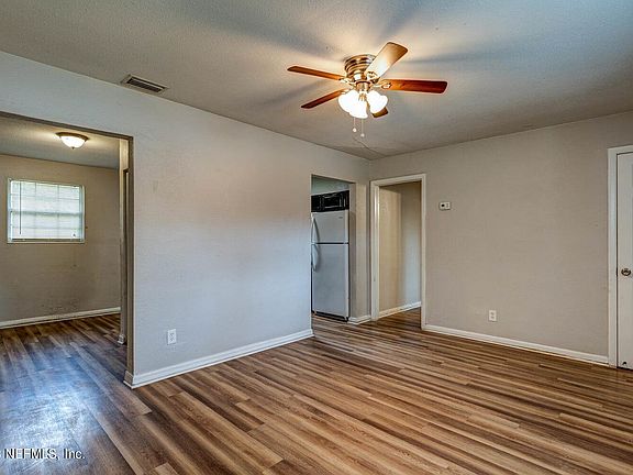 2nd image of 6857 Tinkerbell Ln