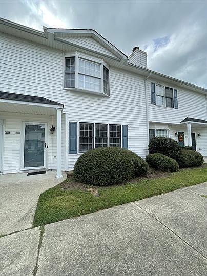 1st image of 3813 V6 Sterling Pointe Dr