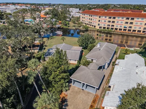 6141 Lafayette St, New Port Richey, FL 34652