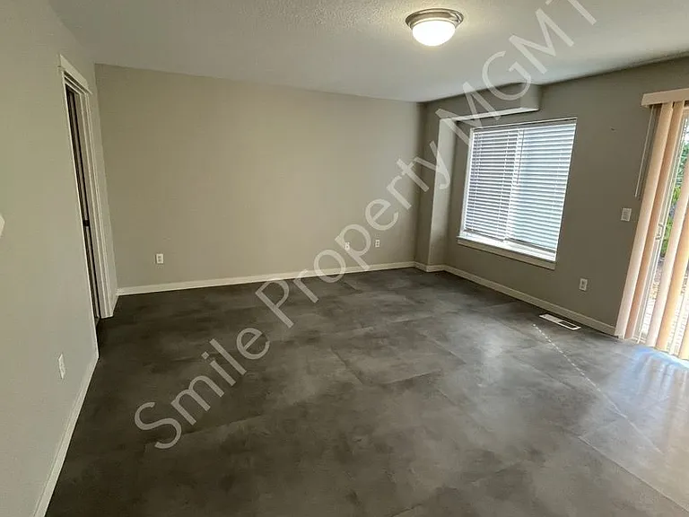 13054 SE Meadehill Ave — Photo 15