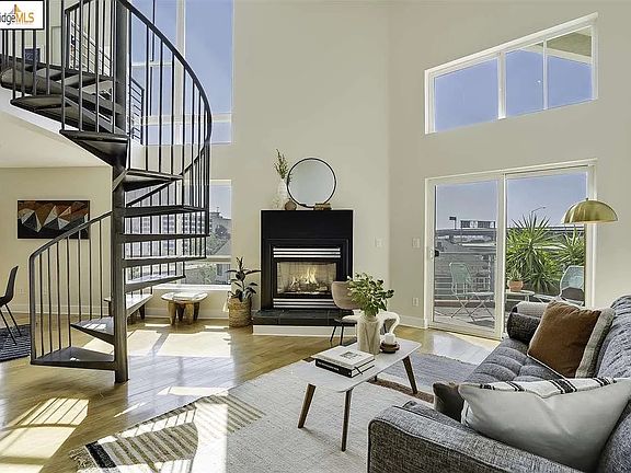 2nd image of 675 8th St APT 17