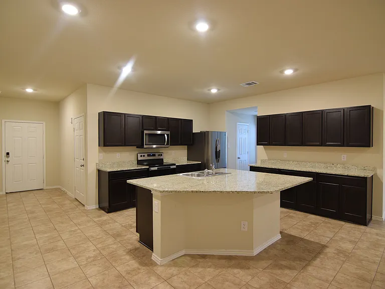 9619 Falme Ln — Photo 4