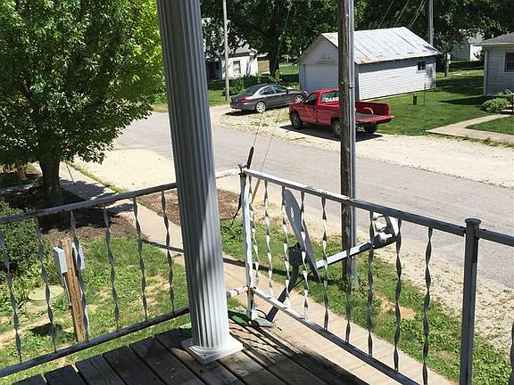 2nd image of 200 E Church St