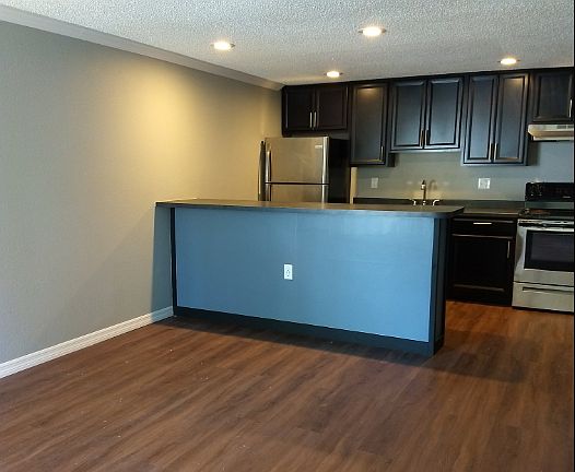 3rd image of 5950 Bryce Ln