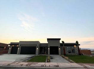 3211 S Red Sands Way, Hurricane, UT 84737