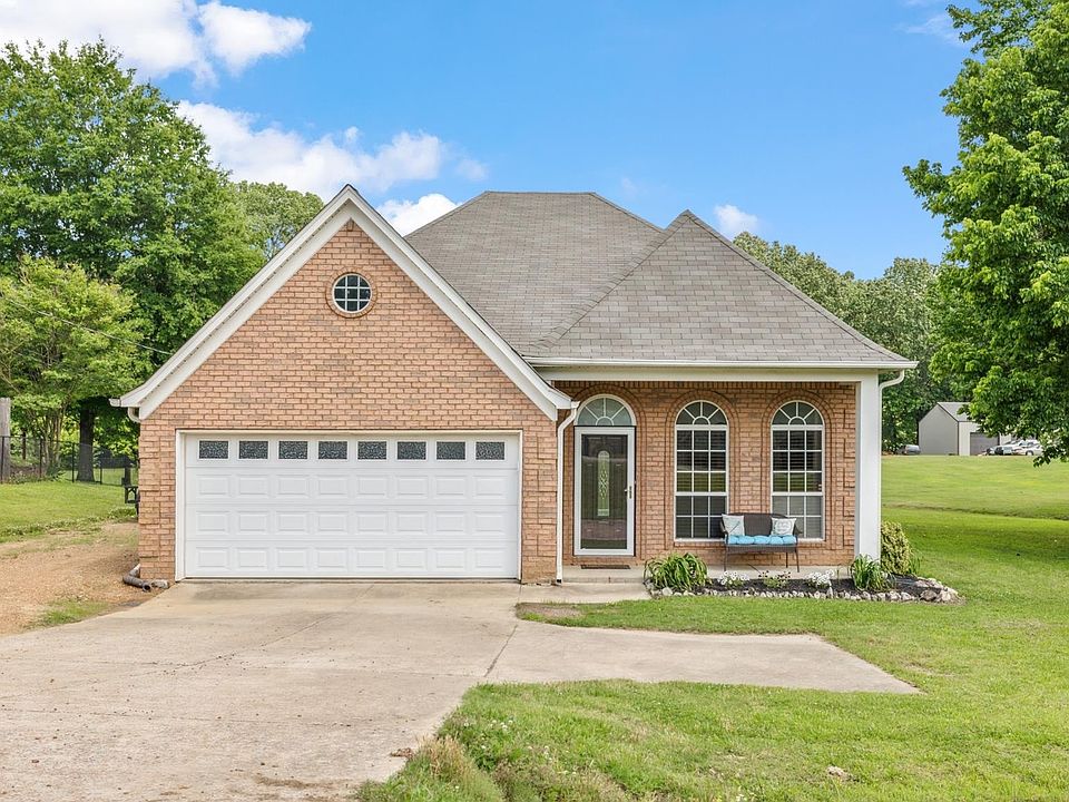 1st image of 214 Peggy Anne Ln