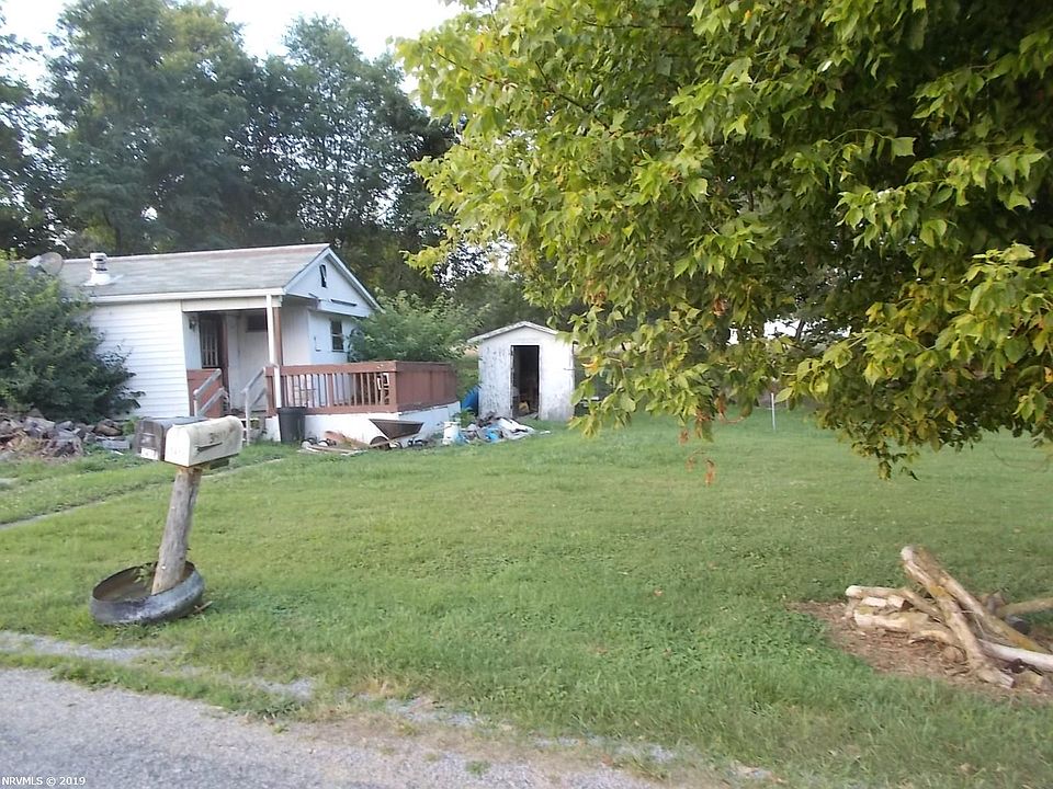 2nd image of 3411 Hilton Village Loop