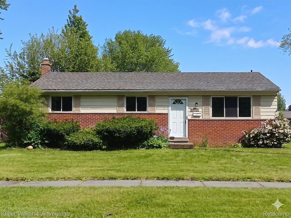 1st image of 15587 Oakbrook St