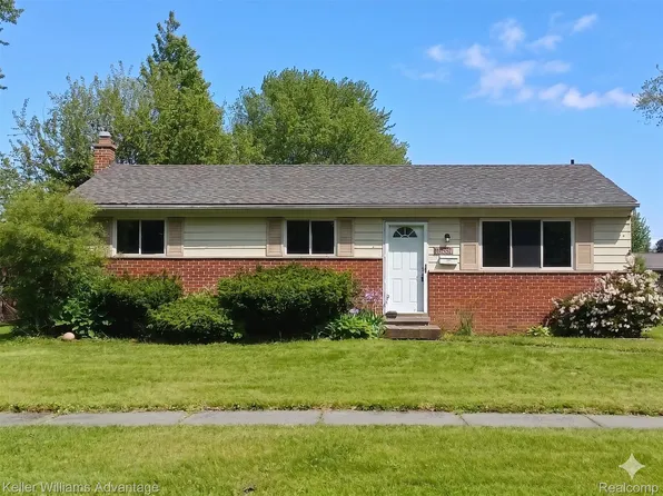 15587 Oakbrook St, Romulus, MI 48174