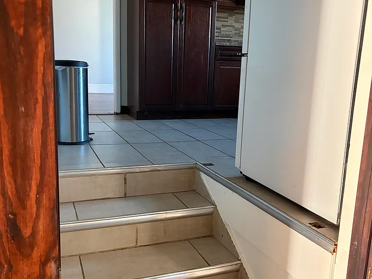 605 Brewer St — Photo 6