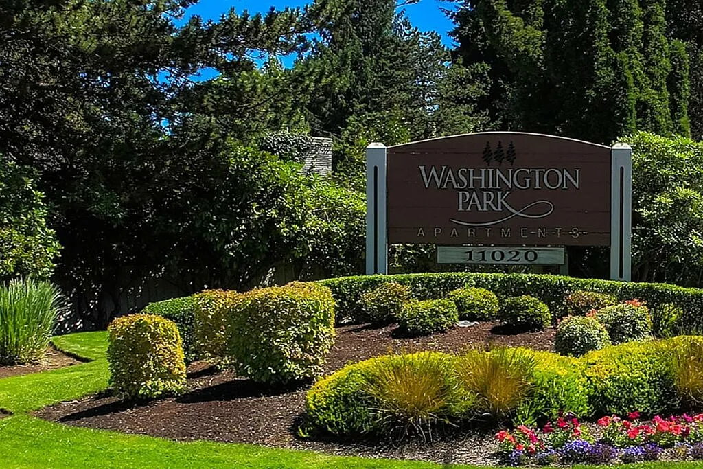 Washington Park Apartments — Photo 1