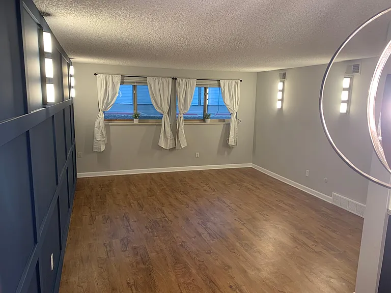 249 E Highline Cir #107 — Photo 4