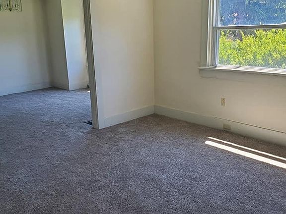 3rd image of 602 Burns Ave #B