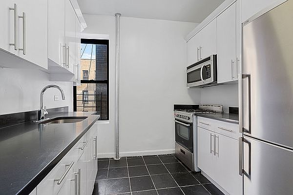 1st image of 432 Suydam St APT D15