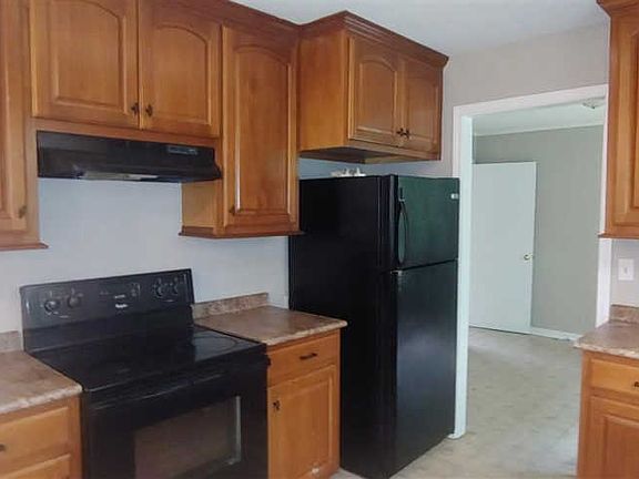 3rd image of 6407 Marsh Ave NW