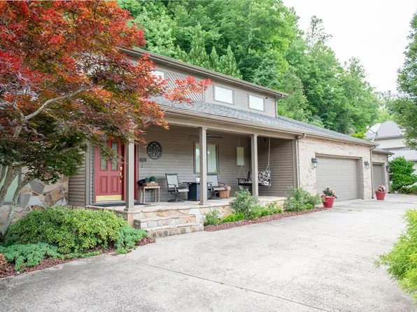 170 Meadowview Ln, Pikeville, KY 41501