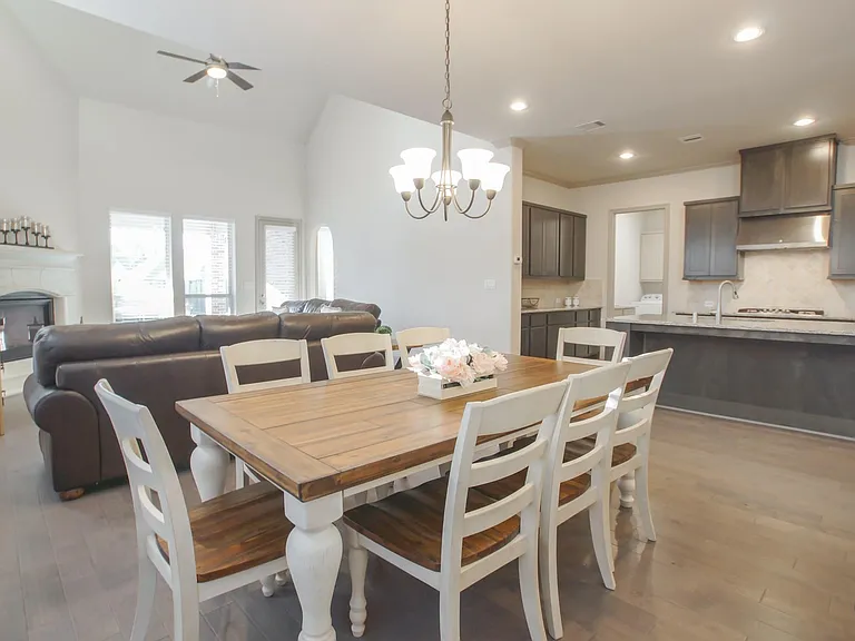 47 N Lochwood Way — Photo 18