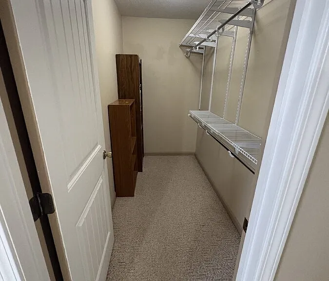 292 Oak Meadow Dr — Photo 13