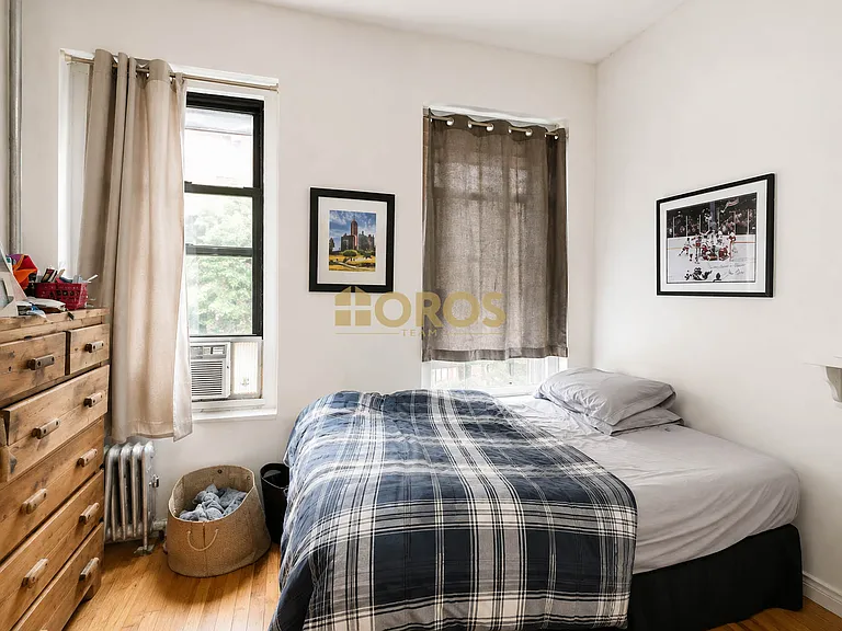 217 E 10th St #12 — Photo 2