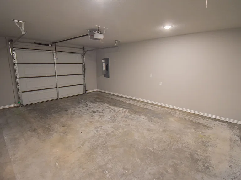 134 S Woodsprings Dr — Photo 13
