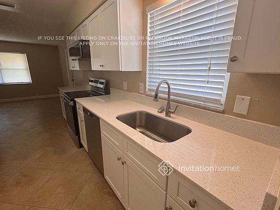 4th image of 2520 Eastbrook Blvd