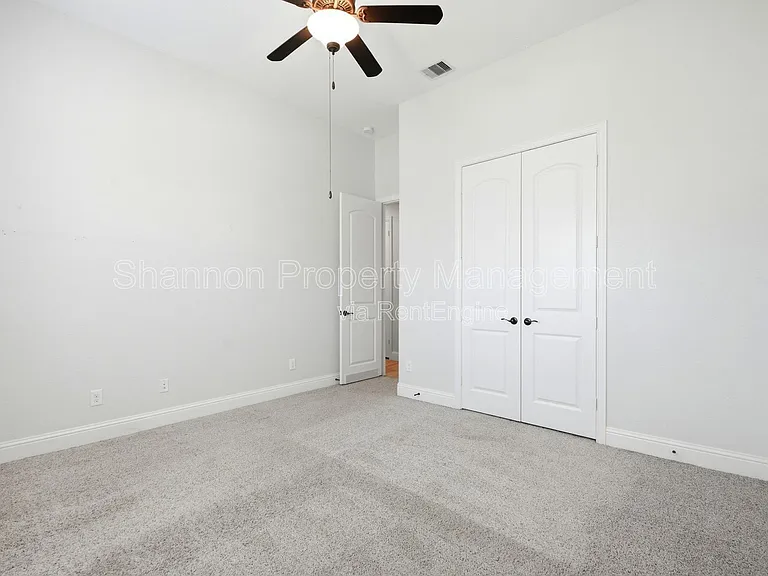 5818 Fairway Shores Ln — Photo 22