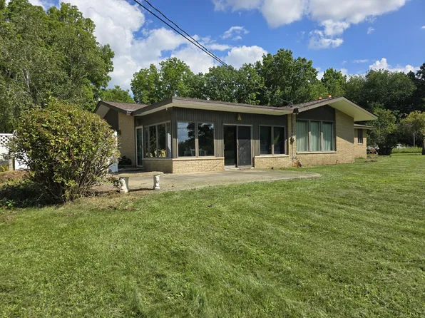87 N Newman Rd, Lake Orion, MI 48362