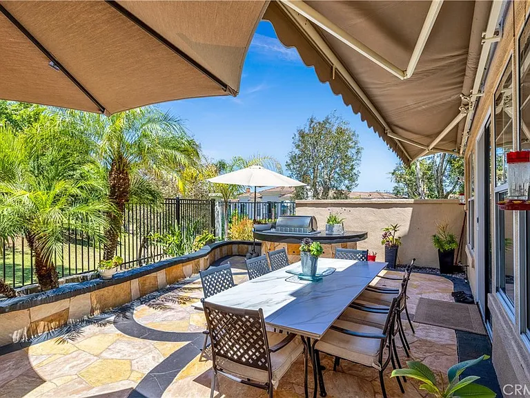 28060 Paseo Hacienda — Photo 41