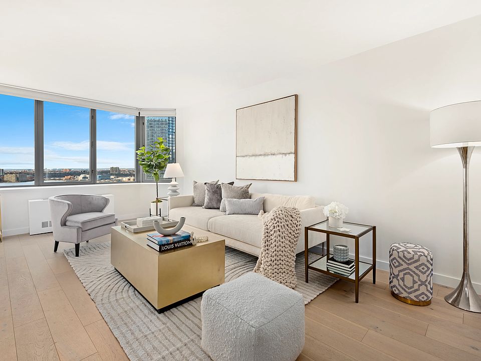 1st image of 500 W 43rd St #34AF