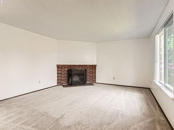 3rd image of 1711 SE Blairmont Dr