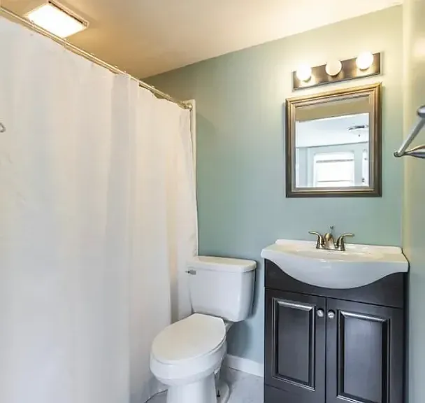 1828 Nicholasville Rd — Photo 7