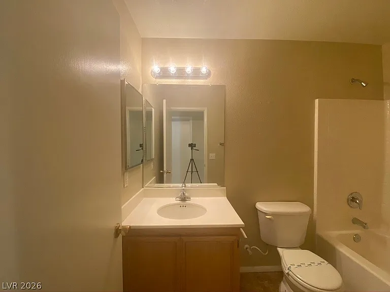 4032 Coburn St — Photo 14