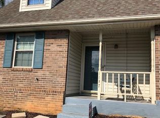 1137 Andrew Brook Ln, Knoxville, TN 37923