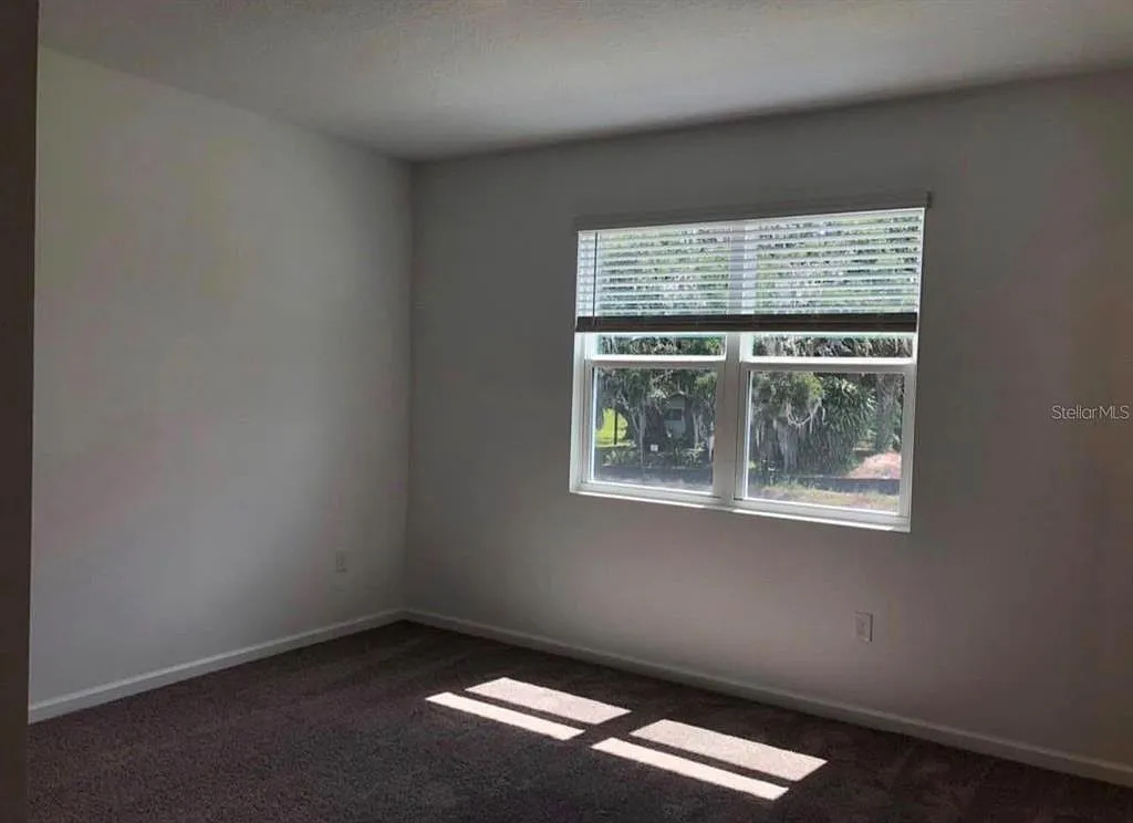 3 bed, 2.0 bath, 1584 sqft, $1,800 — Photo 3