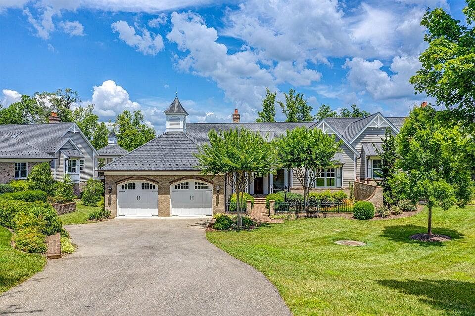 1st image of 55 Grande Villa Dr