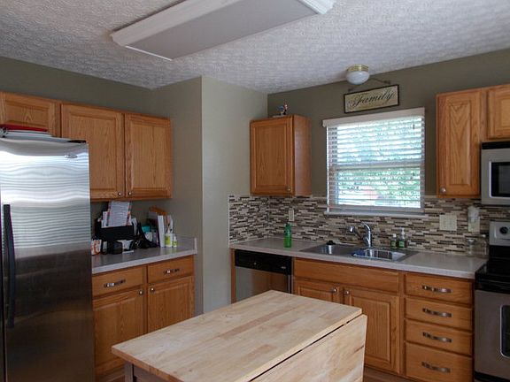 2nd image of 744 Military Dr